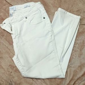 White denim capri